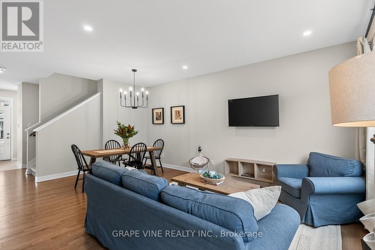 29145607/2005-postilion-street/btwn-franktown-rd-fallowfield-rd/ottawa/ontario/K0A2Z0_14