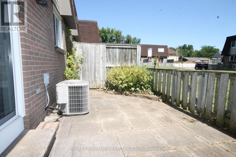 28637168/37-b-glenridge-road/meadowlandscrestview/ottawa/ontario/K2G1G2_20