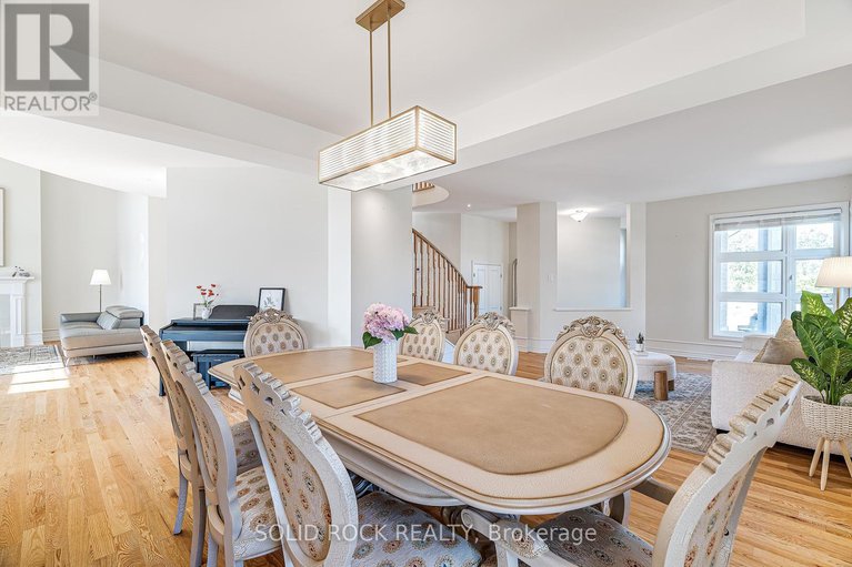 28518234/326-memorial-grove/riverside-southgloucester-glen/ottawa/ontario/K1X0C8_18