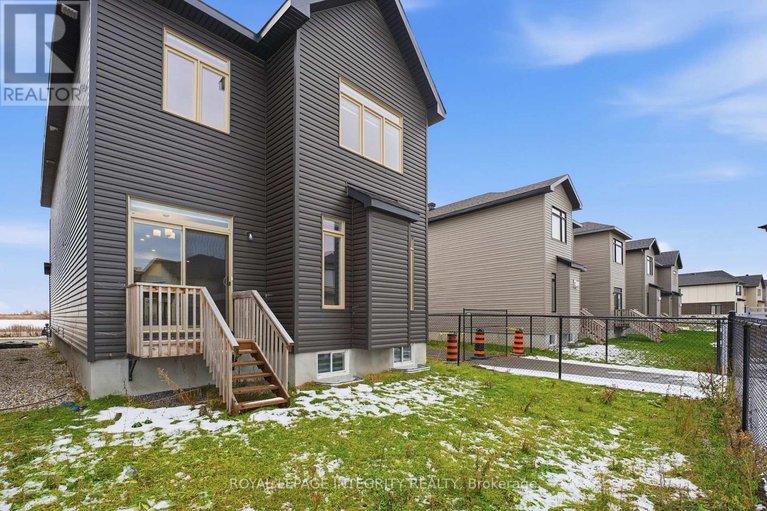 29145245/352-monticello-avenue/emerald-meadowstrailwest/ottawa/ontario/K2S2S5_33