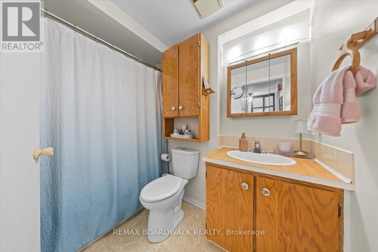 29462508/205-6434-bilberry-drive/orleans-wood/ottawa/ontario/K1C4P5_18