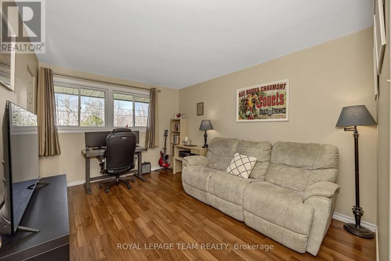 29660167/1923-joanisse-road/clarencerockland-twp/clarence-rockland/ontario/K0A2A0_23