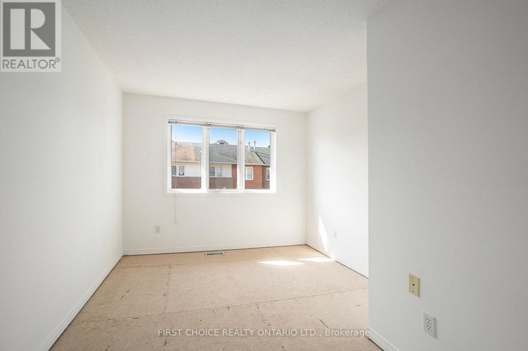 28841581/15-drayton-private/cfb-rockcliffe-and-area/ottawa/ontario/K1K4R1_15