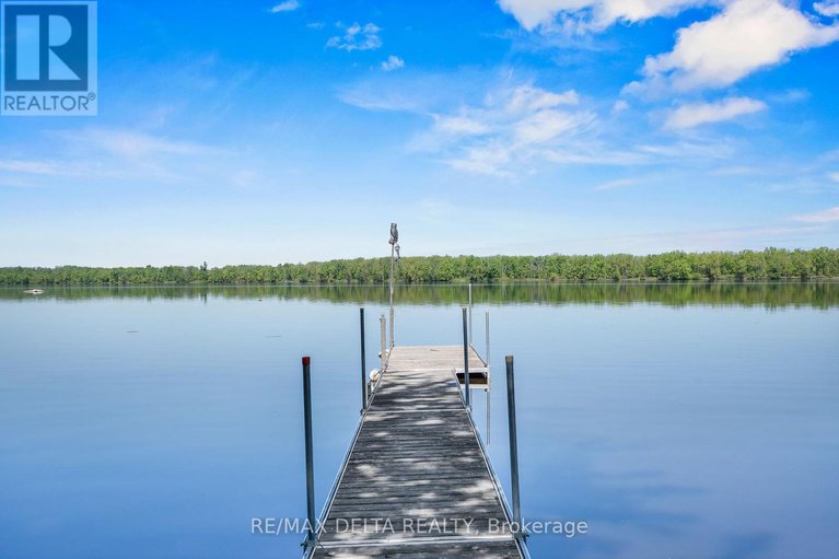 28387496/2584-woods-street/town-of-rockland/clarence-rockland/ontario/K4K1J2_39