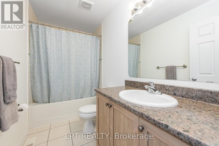 29004177/950-torovin-private/pineview/ottawa/ontario/K1B0A7_17