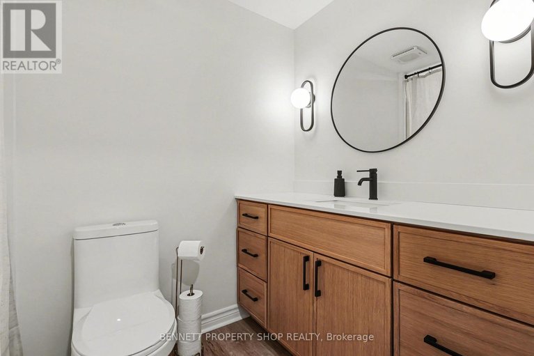 29404240/216-macdougall-street/village-of-russell/russell/ontario/K4R1A5_26