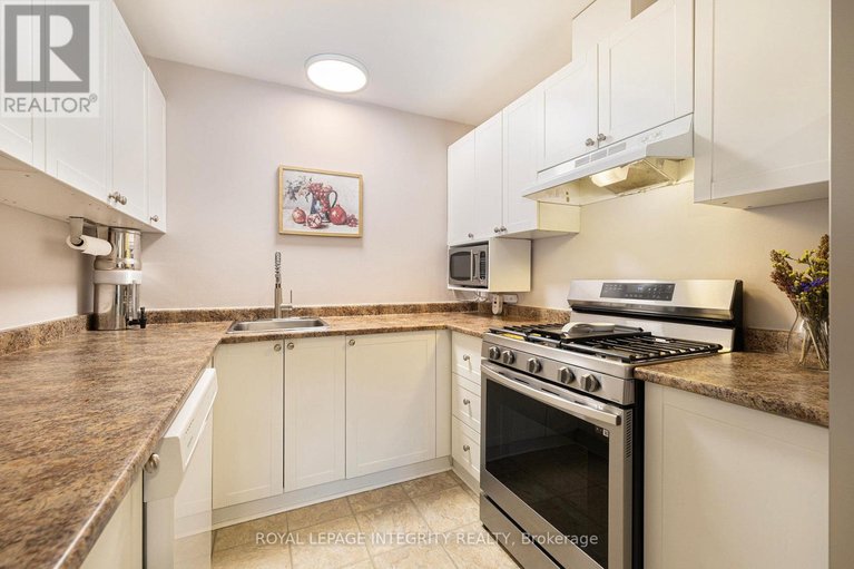 29543637/142-salter-crescent/beaverbrook/ottawa/ontario/K2K1Y8_16