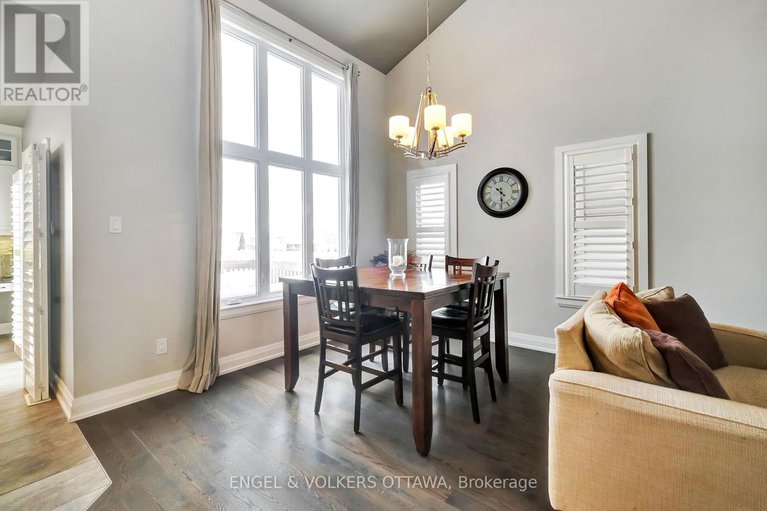 28893468/304-colmar-street/embrun/russell/ontario/K0A1W0_12