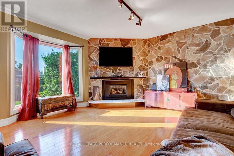 28895851/6-sellers-way/arlington-woods/ottawa/ontario/K2H7Y4_26