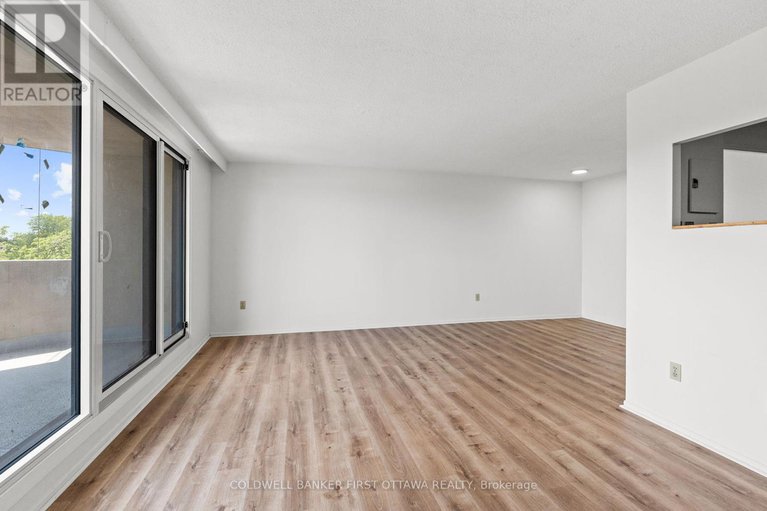 28477843/607-1025-richmond-road/woodroffe/ottawa/ontario/K2B8G8_8