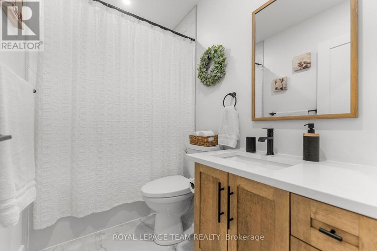 28475970/108-royal-troon-lane/dunrobin-shores/ottawa/ontario/K0A1T0_27