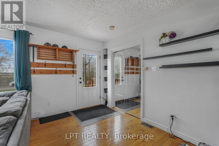 29688005/548-pharand-street/champlain-twp/champlain/ontario/K0B1K0_4
