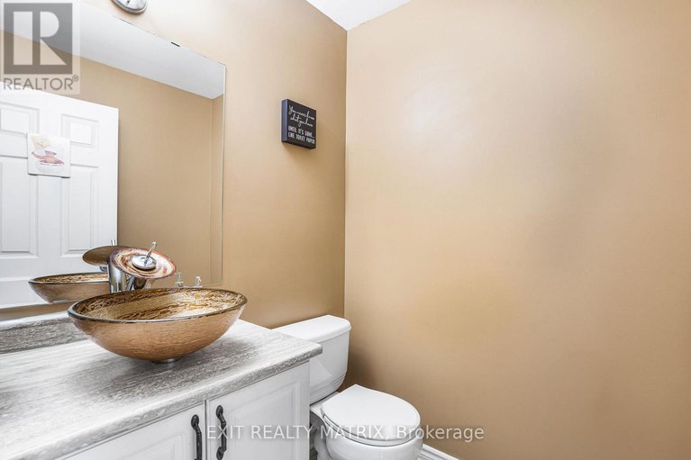 28188636/569-emerald-street/town-of-rockland/clarence-rockland/ontario/K4K0B9_6