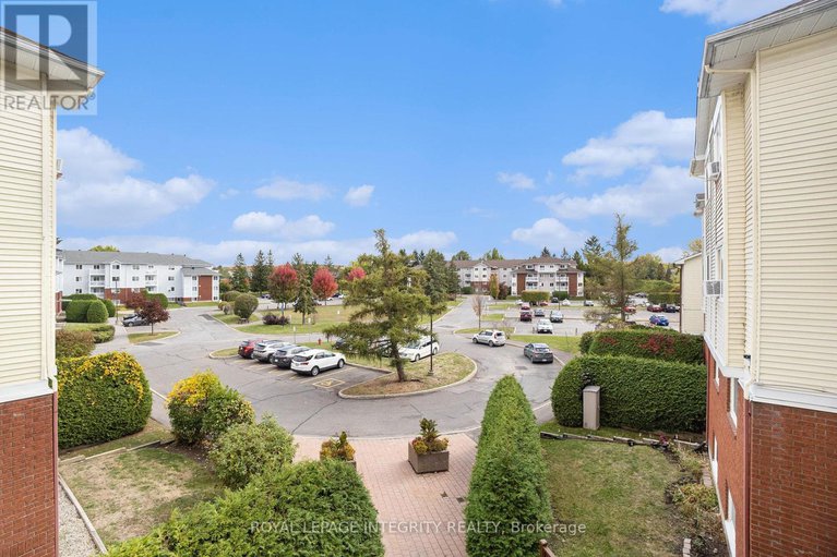 29062660/210-270-lorry-greenberg-drive-s/hunt-club-parkgreenboro/ottawa/ontario/K1T3K2_10