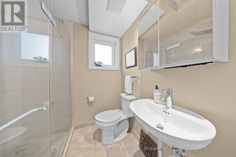 29600890/564-tweedsmuir-avenue/westborohampton-park/ottawa/ontario/K1Z5P2_10