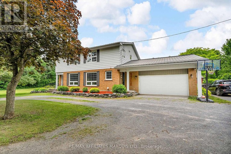 29213983/18201-county-rd-19-road/south-glengarry-charlottenburgh-twp/south-glengarry/ontario/K6K0A7_2
