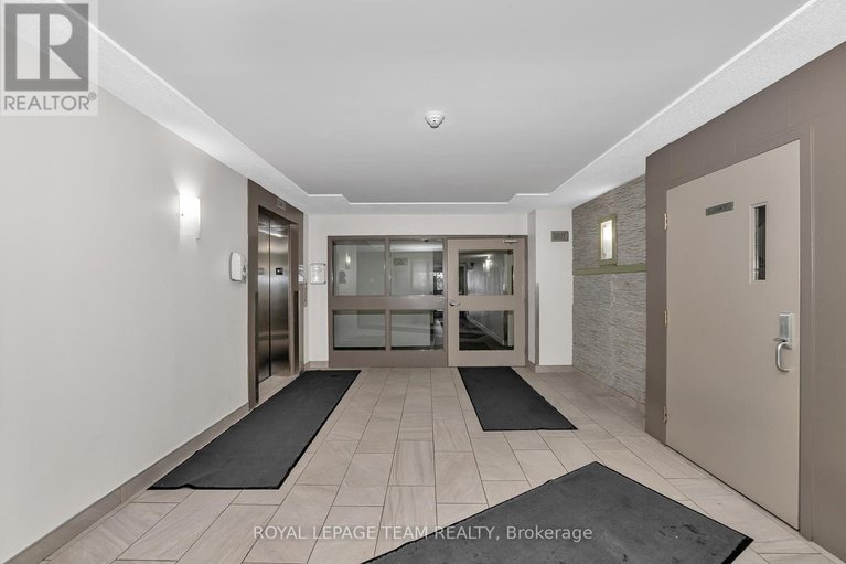 29231241/200-260-brittany-drive/viscount-alexander-park/ottawa/ontario/K1K4M2_6