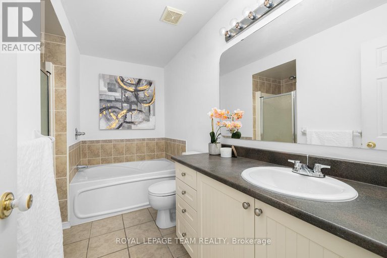 28616920/207-portrush-avenue/longfields/ottawa/ontario/K2J5J6_30