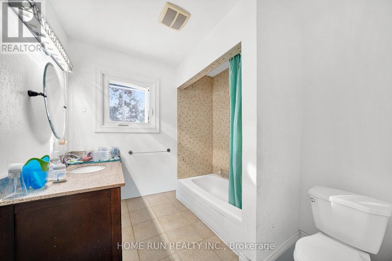 29367174/546-donald-street/castle-heightsrideau-high/ottawa/ontario/K1K1L7_24