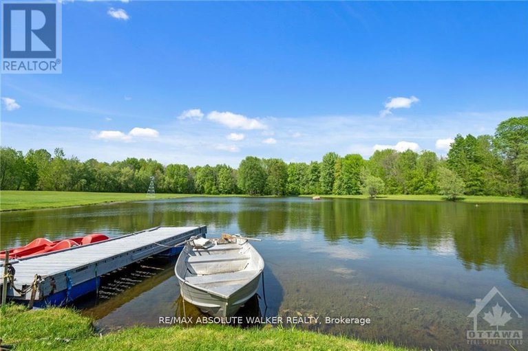 28148161/2501-kearns-way/osgoode-twp-north-of-reg-rd-6/ottawa/ontario/K4P1R9_28