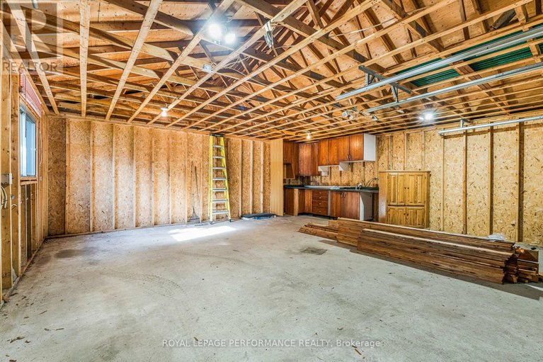 28986126/2140-valley-street/moose-creek/north-stormont/ontario/K0C1W0_24
