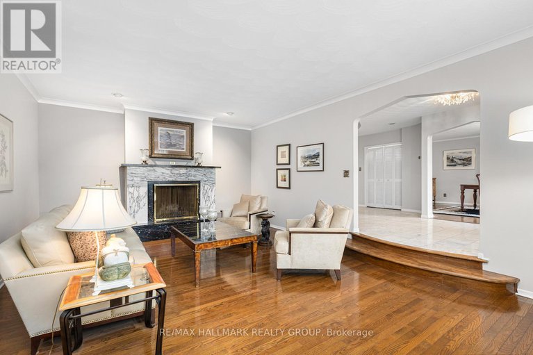 28574770/2435-georgina-drive/whitehaven/ottawa/ontario/K2B7N1_5