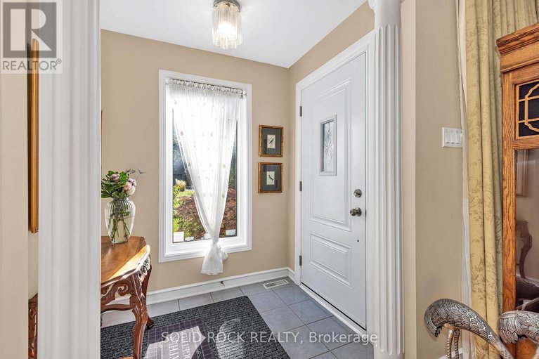 29583771/471-tillbury-avenue/laurentianview/ottawa/ontario/K2A0Y6_7