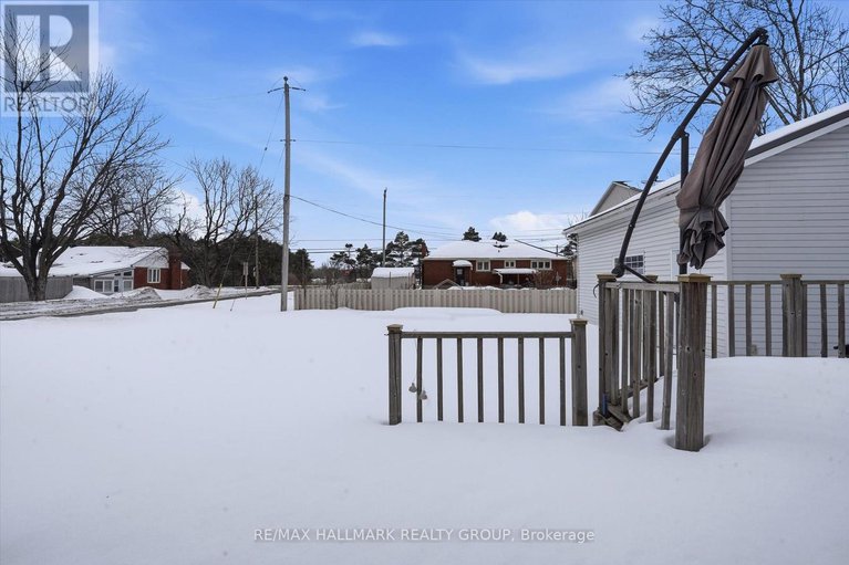 29377077/26-florette-street/cardinal-heights/ottawa/ontario/K1J7L4_32