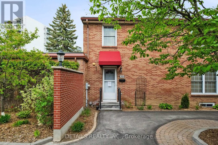 1904 Russell Road