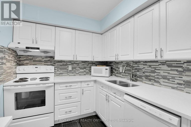 28928052/303-1500-riverside-drive/riverview-park/ottawa/ontario/K1G4J4_15