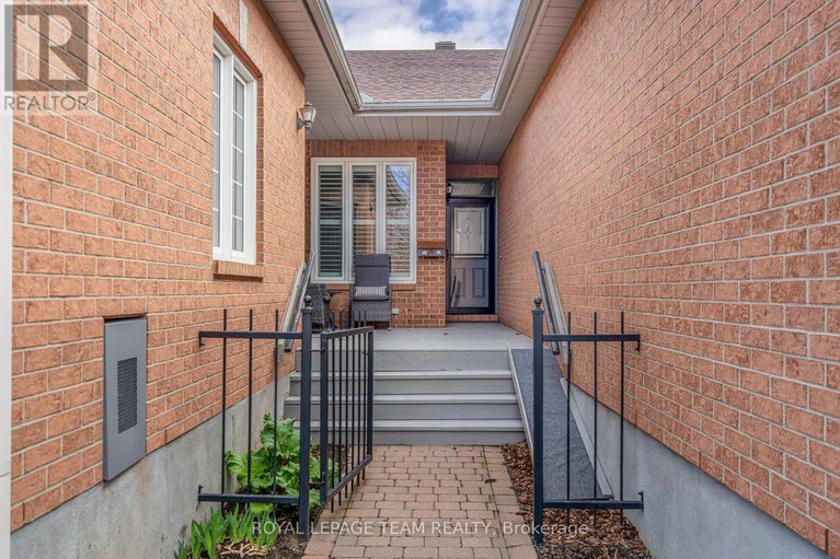 28339224/13-eileen-crescent/stittsville-central/ottawa/ontario/K2S1M3_3
