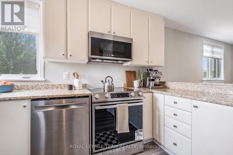 28763577/58-168-urbancrest-private/stonebridge/ottawa/ontario/K2J2S7_10