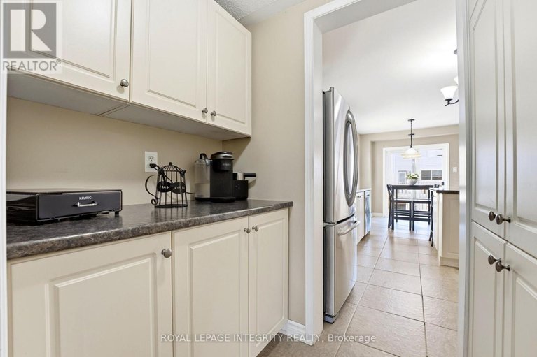 29600892/2720-grand-canal-street/half-moon-bay/ottawa/ontario/K2J0T1_21