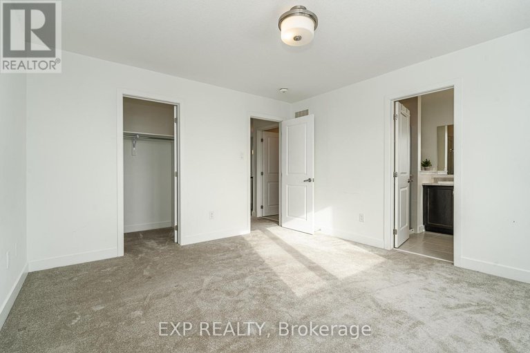 29355665/914-alvarez-lane/leitrim/ottawa/ontario/K1T0W2_29