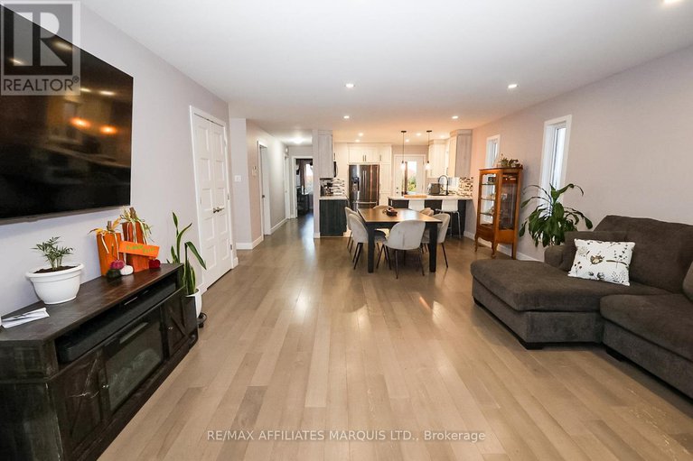 29031887/310-moisson-street/embrun/russell/ontario/K0A1W0_4