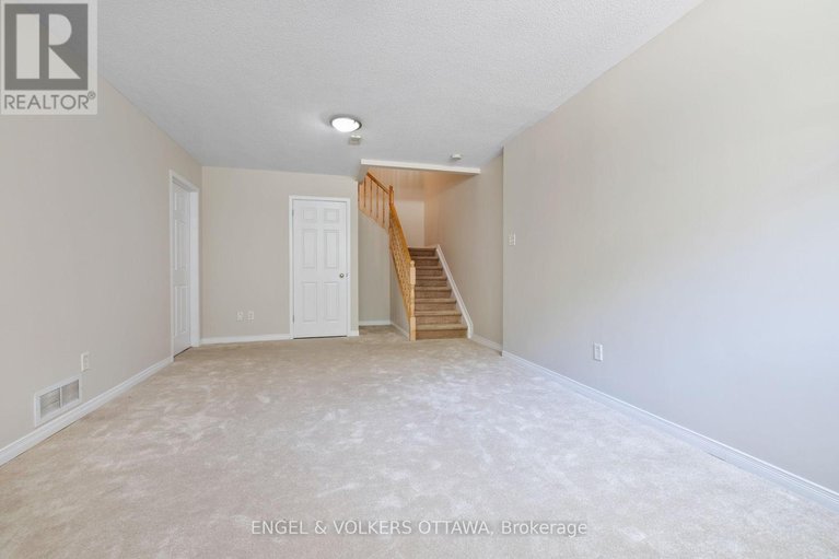 28517729/502-woodchase-street/morgans-grantsouth-march/ottawa/ontario/K2W1J4_40