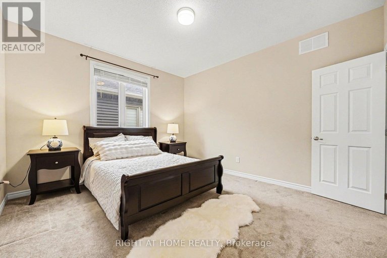 29592911/1089-apolune-street/half-moon-bay/ottawa/ontario/K2J6N8_28