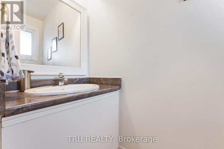 28983915/30-shearer-crescent/katimavik/ottawa/ontario/K2L3M7_9