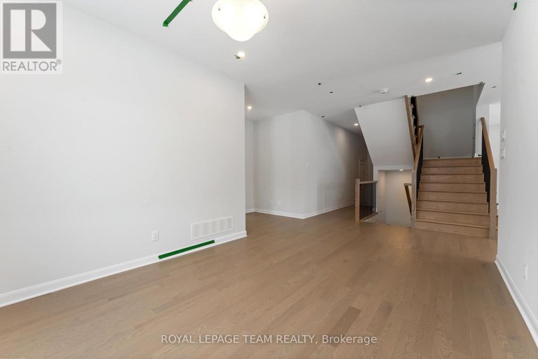 28181944/127-ascari-road/mahogany-community/ottawa/ontario/K4M0W8_7