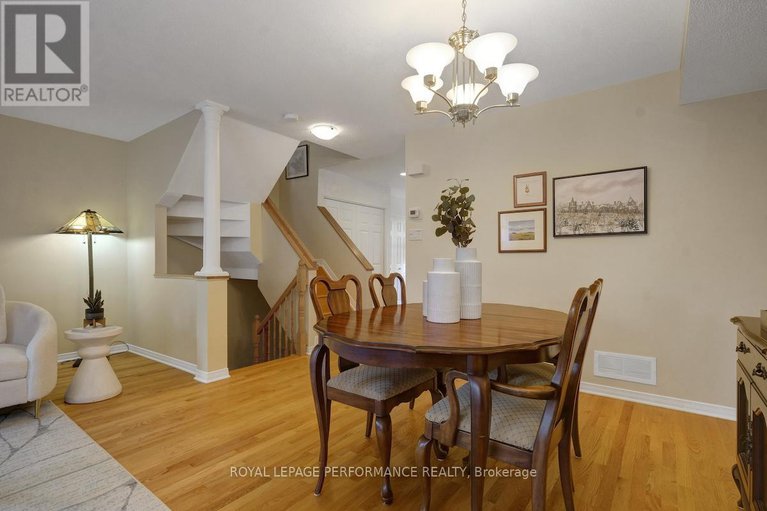 29081363/169-arcola-private/overbrookcastle-heights/ottawa/ontario/K1K4W9_13