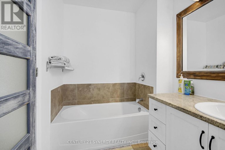 28250054/7-50-prestige-circle/chatelaine-village/ottawa/ontario/K4A0W9_44