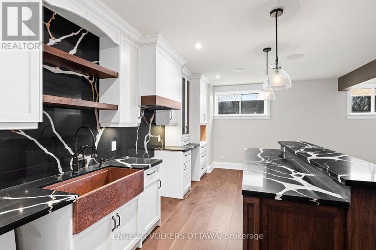 29334925/432-ashbee-court/manotick-village-manotick-estates/ottawa/ontario/K4M0A8_36