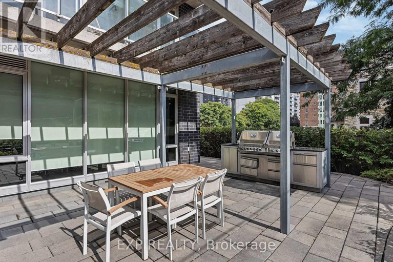 28908366/812-300-lisgar-street/ottawa-centre/ottawa/ontario/K2P0E2_28