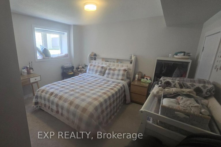 29635211/16-tenuto-lane/mer-bleuebradley-estatesanderson-park/ottawa/ontario/K1W0S4_9