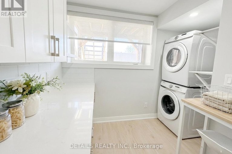 29664784/992-baseline-road-e/city-viewskylinefisher-heightsparkwood-hills/ottawa/ontario/K2C0A5_37