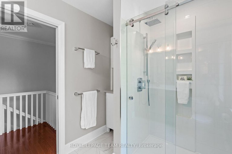 28653090/603-edison-avenue/mckellarhighland/ottawa/ontario/K2A1V6_33