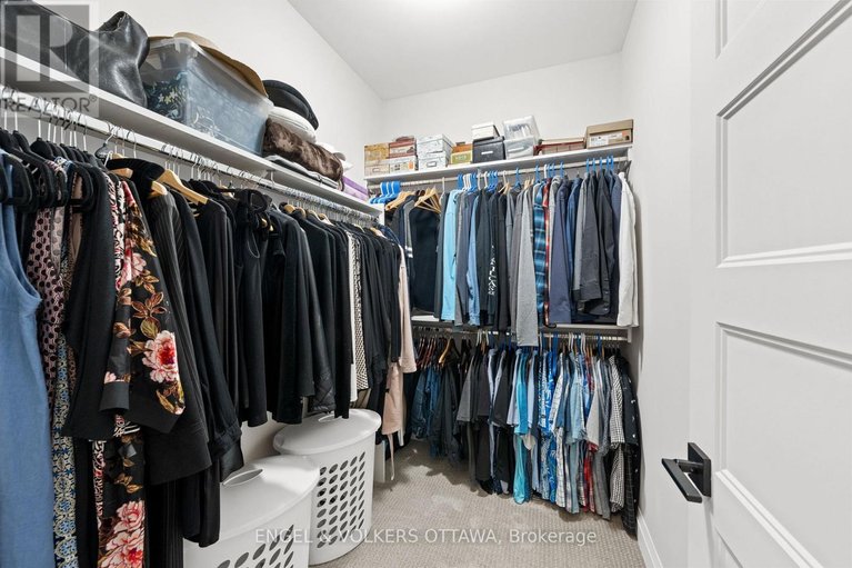 29584984/221-blackhorse-drive/north-grenville-twp-kemptville-south/north-grenville/ontario/K0G1J0_23