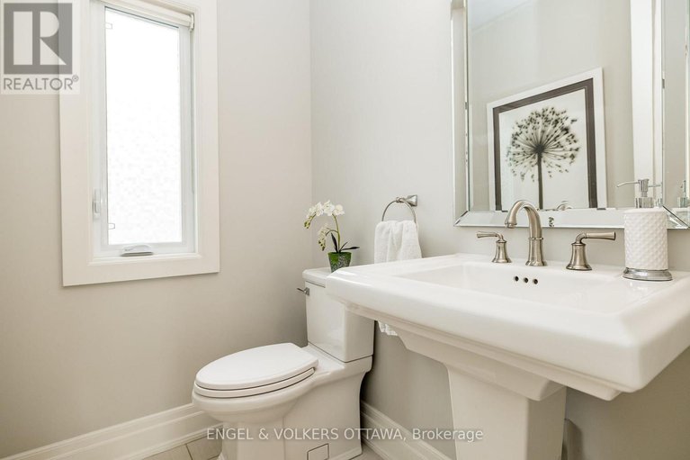 28516830/300-long-acres-street/bridlewood/ottawa/ontario/K2M0H1_25