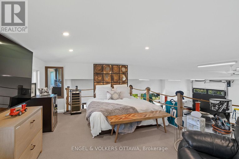 28961794/6351-rideau-valley-drive-n/manotick-south-to-roger-stevens/ottawa/ontario/K4M1B3_47