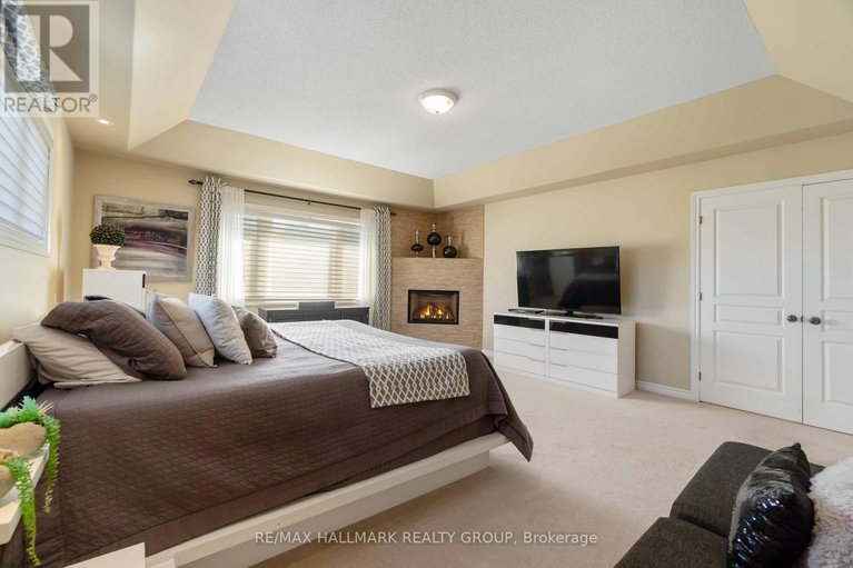 29476165/137-goodman-drive/kanata-north-west/ottawa/ontario/K2W1C7_20